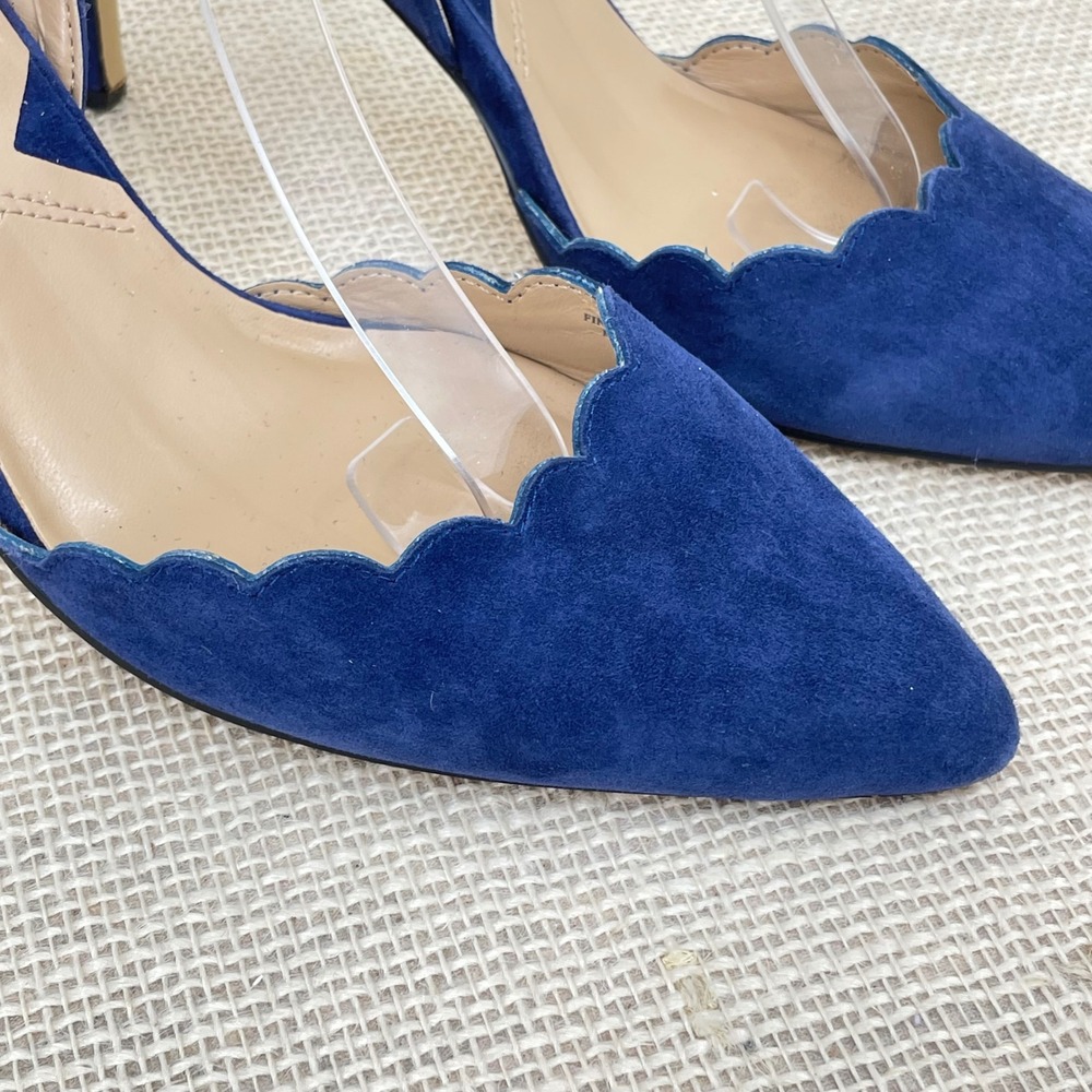 Adrienne Vittadini Blue Suede Scalloped Ankle Strap Heels AV-NENI Womens 10M - Picture 3 of 13